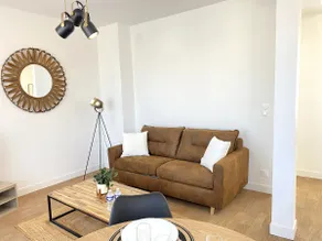 The Metropolitan-near center-fully equipped, renovated - Image 2