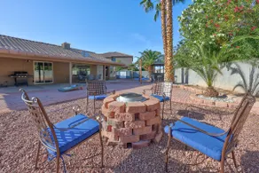 Spacious Modern Rustic Home, Minutes from LV Strip - Image 2