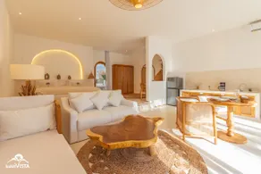 Romantic Private Pool Villa in Ungasan for Couples - Image 2