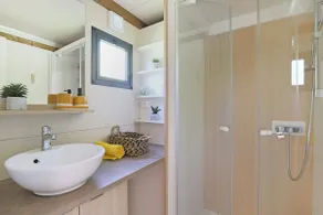 Beautiful cottage with a terrace - Image 5
