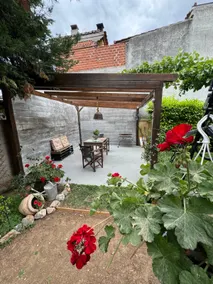 Cozy village Parnassus hideaway - Image 3