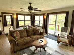 The Pond Cottage at Rustic River - Image 5