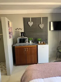 Room 2 - Image 5