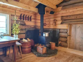 Authentic mountain cabin in Lom - Image 3