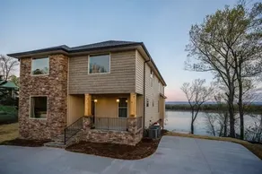 5000 sq ft house on TN River - Image 3
