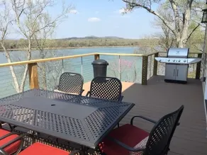 5000 sq ft house on TN River - Image 2