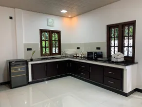 Entire Two Bedroom Villa - Image 4