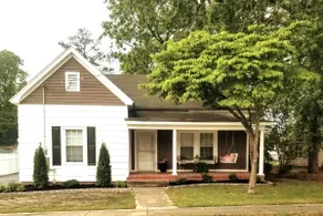 Cozy Mill House - Image 4