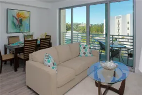 Luxury Condo near Downtown SRQ - Image 5