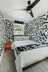 Miami Retreat | FREE Parking & Prime Spot! - Image 4