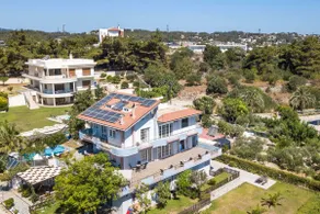 Athina's Villa with heated pool - Image 5