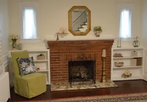 Beautiful Bungalow - Image 4