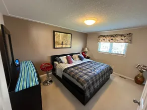 Big & Charming Bungalow Getaway - Image 2