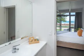 Seaview Apartment 13 - Image 3