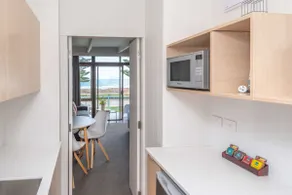 Seaview Apartment 13 - Image 4