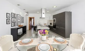 Beautiful Sea View Penthouse in St Julian, Spinola - Image 2