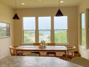Lakefront Retreat in Canyon Lake - Image 3