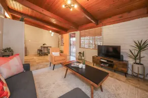 Private and cute townhome - Image 2