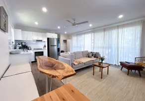 ‘Kangaroo Pass’ on Greville Ave - Image 4