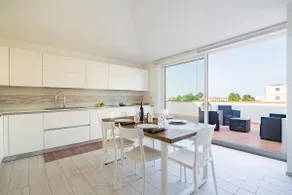 Penthouse in the Center with Panoramic Terrace - Image 2