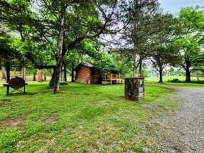 Chris's Cozy Cabin - Image 3
