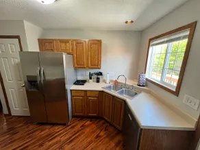 North Liberty Townhouse - Image 4