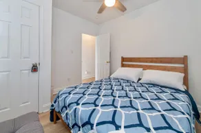 2 BR. 2.5 blocks to the Beach! Family Friendly - Image 5