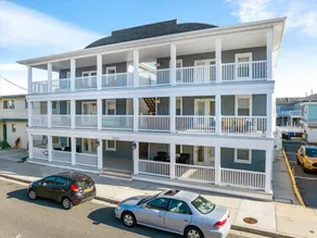 2 BR. 2.5 blocks to the Beach! Family Friendly - Image 2