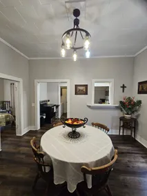 G.G.'s Farmhouse - Image 4