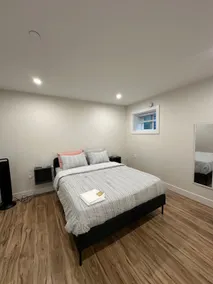 Chic 1BR • Transit-Friendly • Sleeps 3 - Image 2