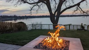 Luxury Lake Home near Great Lakes Naval Station - Image 3