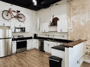 Park View 2BR Loft in Denison’s Katy Depot - Image 3
