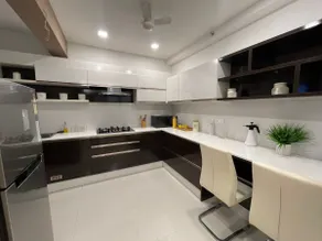 Lake view apartment Kundanoor kochi - Image 3