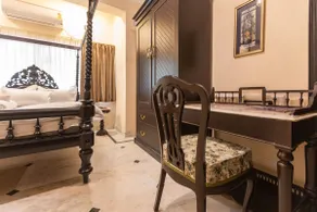 Handmade Homes Park Street : 4 Bed LUX apartment - Image 3