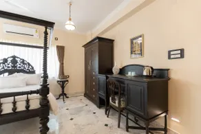 Handmade Homes Park Street : 4 Bed LUX apartment - Image 2