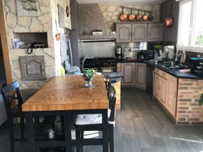 Entire 2 bedroom country house, single-story - Image 2