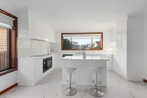 Charming Retreat in Footscray.47 - Image 2