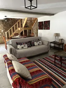 Rustic house with terrace and patio with pool - Image 4