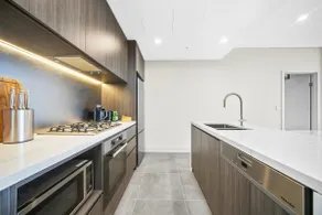 City&Bridge View 2 Bed+Study in Homebush - Image 5