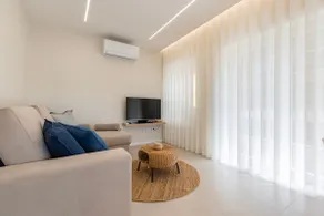 Stylish Apartment by the metro - Image 3