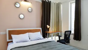 Family-Friendly 2 BHK with a Caretaker & Breakfast - Image 2
