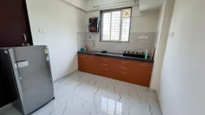 Family-Friendly 2 BHK with a Caretaker & Breakfast - Image 4