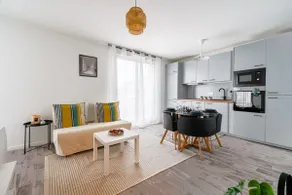 Elegant Stay in Clamart - Image 3