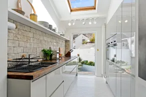 Waterside cottage, log burner, 10 mins to Falmouth - Image 5