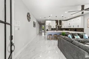 Stunning 4BR Home Near the Bay! - Image 3