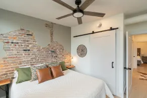 New Northshore 2 bed w/Deck - Image 2
