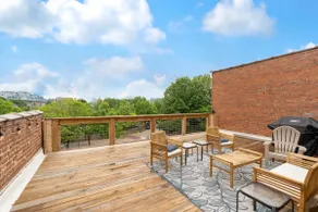 New Northshore 2 bed w/Deck - Image 3