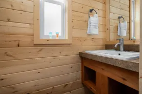Downtown SLC 2 Bedroom Cozy Cabin - Image 4