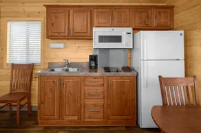 Downtown SLC 2 Bedroom Cozy Cabin - Image 3