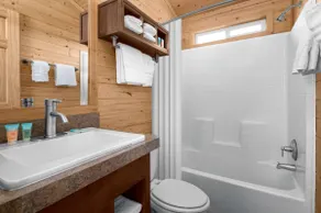 Downtown SLC 2 Bedroom Cozy Cabin - Image 2